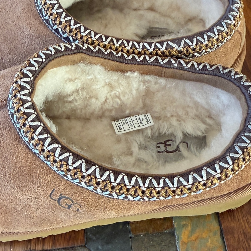 UGG Women’s Tasman ll Slippers - Picture 9 of 10